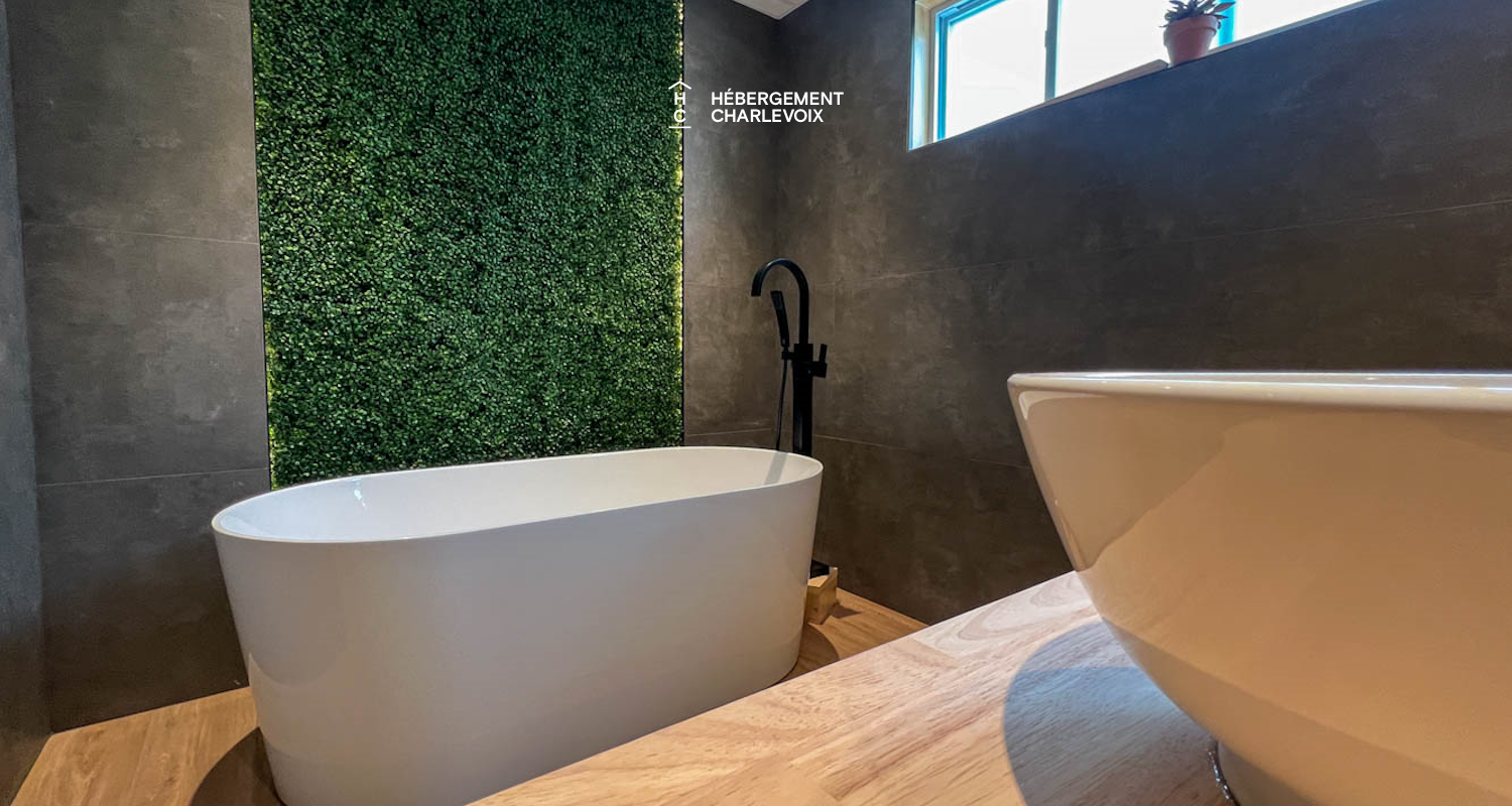 MON-2 - NOUVEAU chalet!